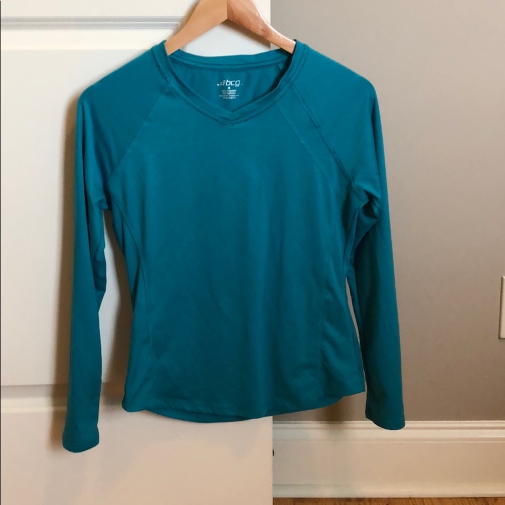 Teal athletic top